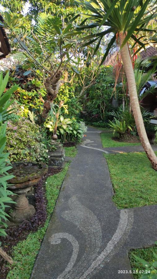 Yoga Homestay Ubud Buitenkant foto