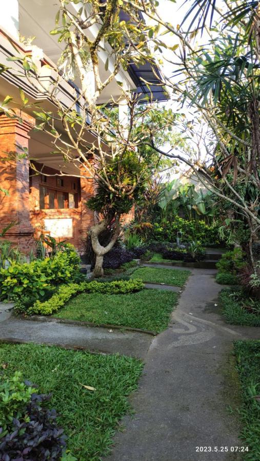 Yoga Homestay Ubud Buitenkant foto